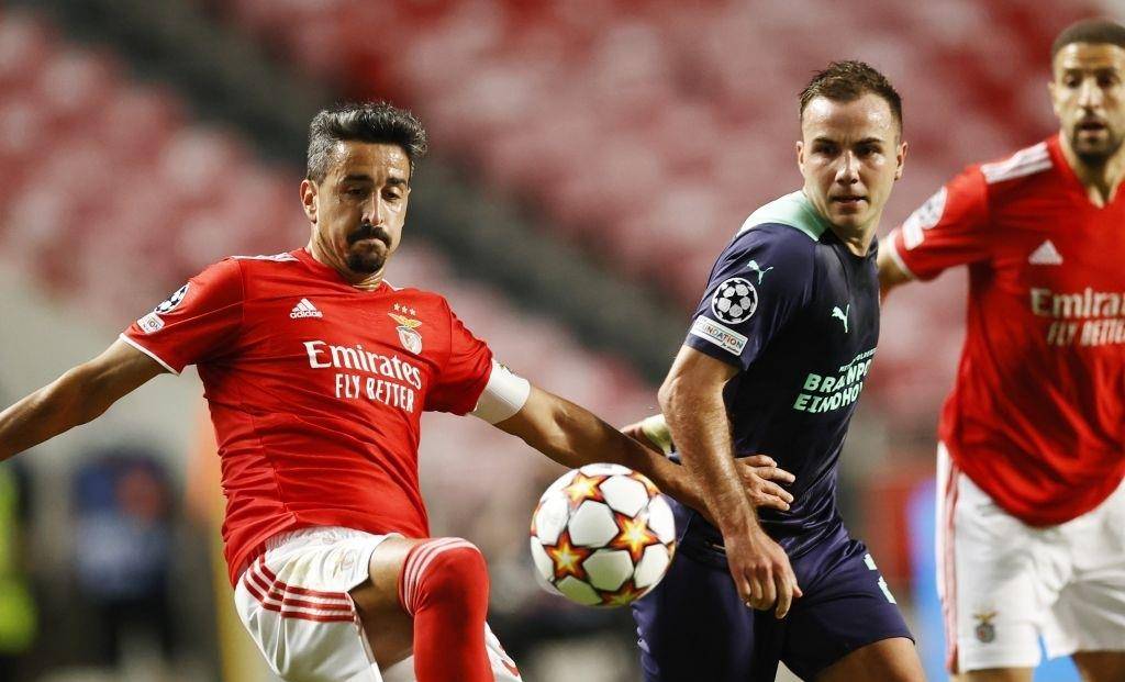 夺得队史首 夺得队史首